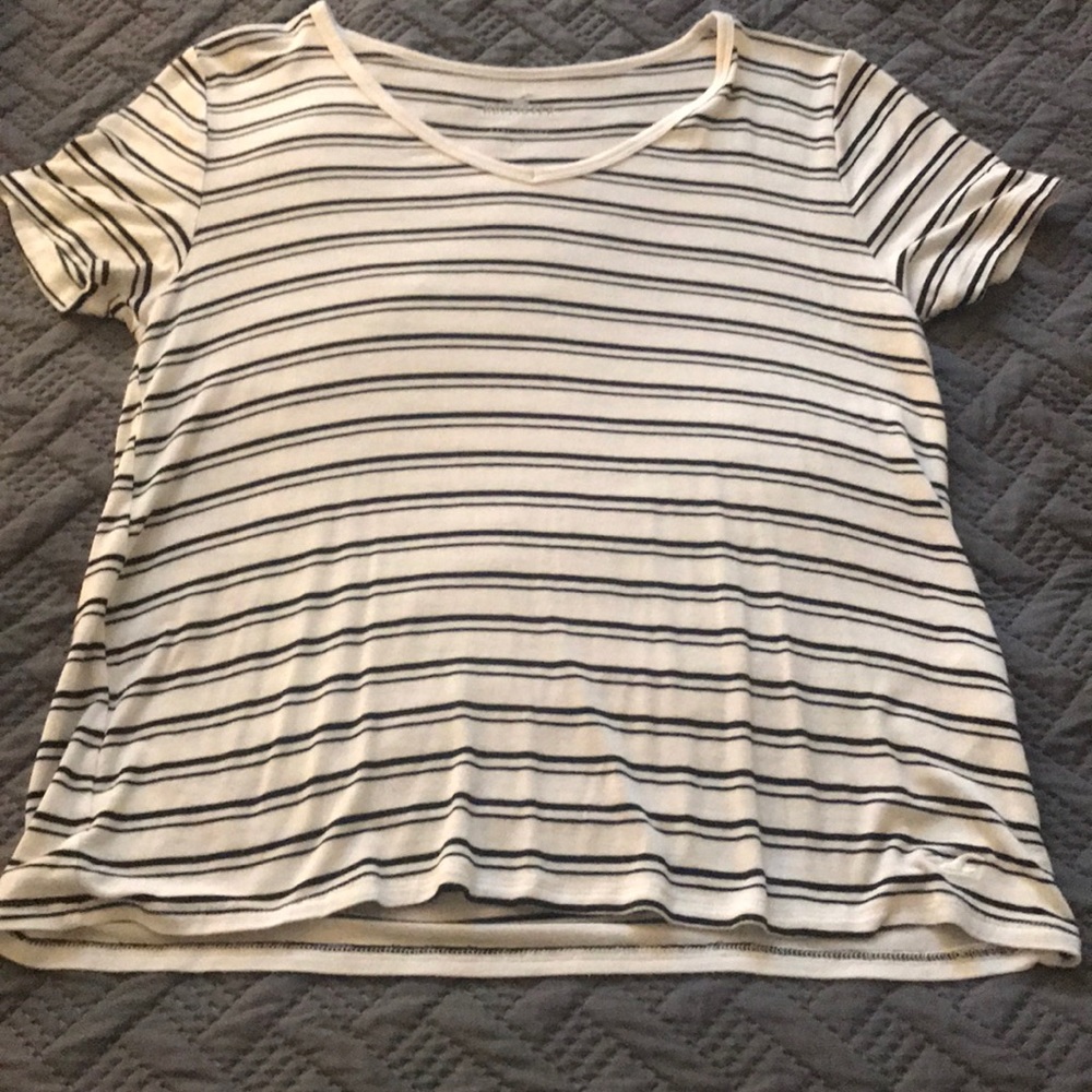 Hollister top